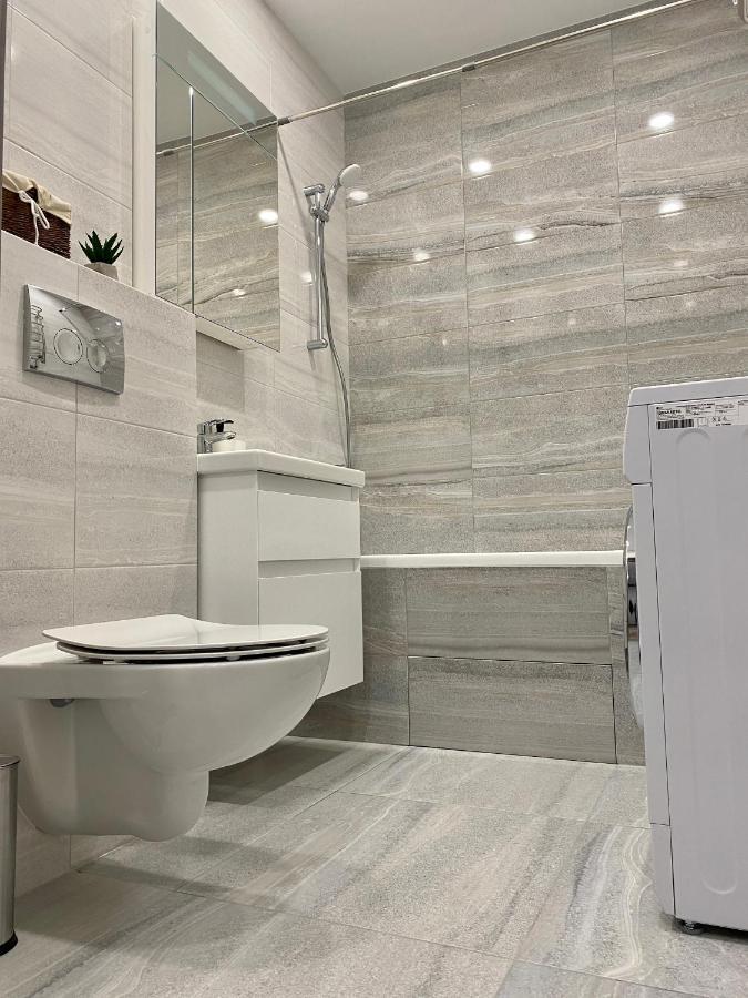 Slavutich Apartments Near Metro Station Kiev Luaran gambar