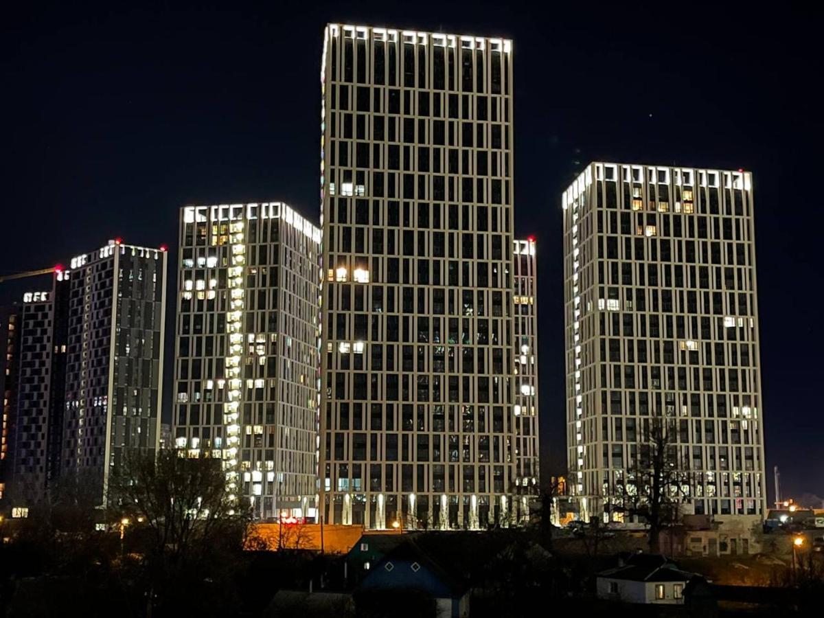 Slavutich Apartments Near Metro Station Kiev Luaran gambar