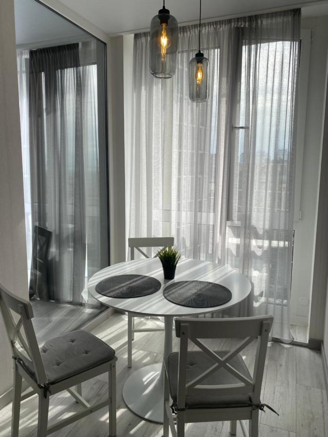 Slavutich Apartments Near Metro Station Kiev Luaran gambar