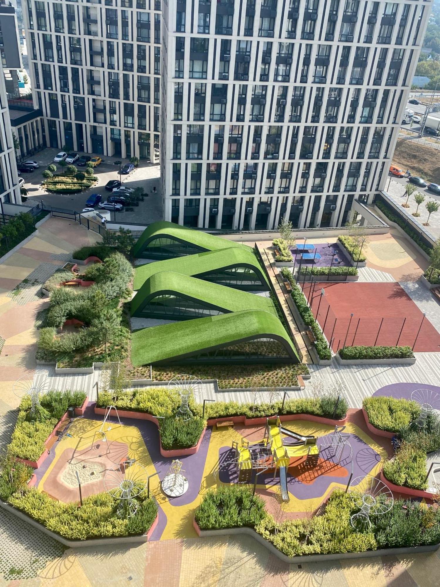 Slavutich Apartments Near Metro Station Kiev Luaran gambar